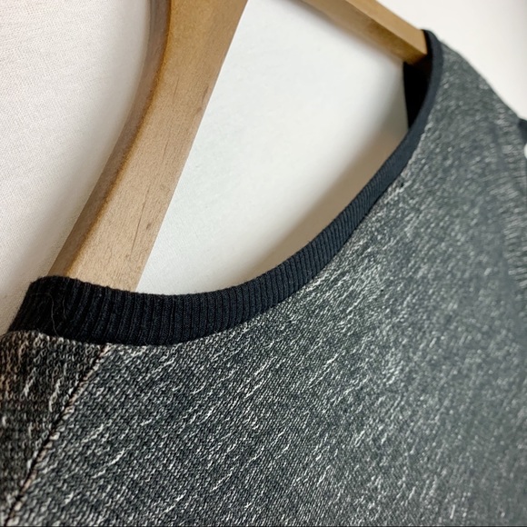 Old Navy Thick Box Cut Crop Top Black Hem Sweater - Picture 11 of 11